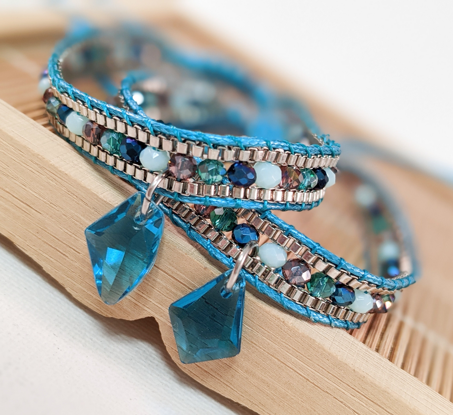 FFXIV Aetheryte Crystal Bracelets - Adjustable - Handmade - Shiny Multifaceted Beads - Acrylic Charm - For Any Final Fantasy XIV Fan!