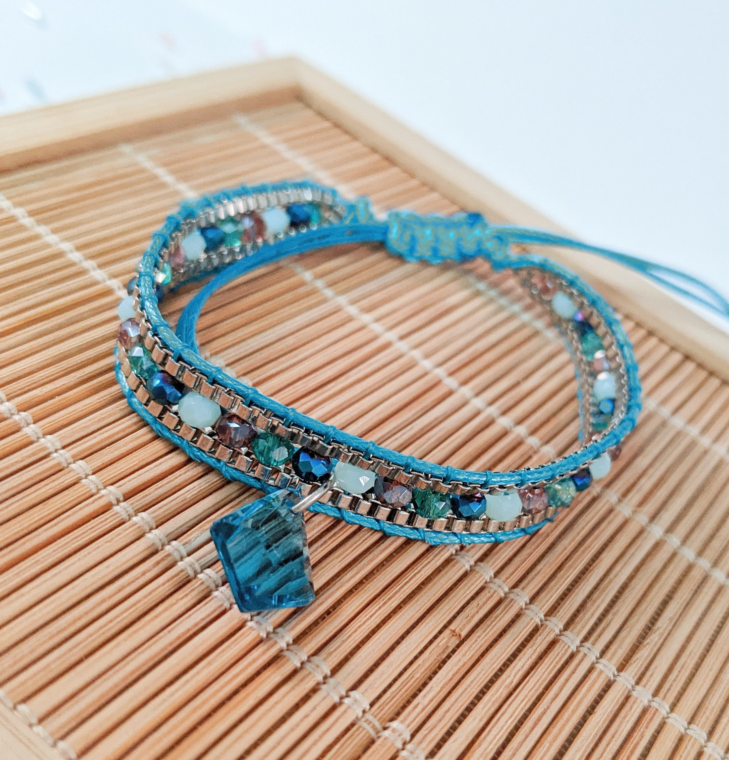 FFXIV Aetheryte Crystal Bracelets - Adjustable - Handmade - Shiny Multifaceted Beads - Acrylic Charm - For Any Final Fantasy XIV Fan!