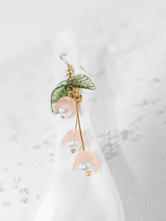 FFXIV WHM Earrings - "Secret of the Lily" - Jewelry Design Inspired by White Mage in Final Fantasy XIV - Designs of Healers Collection