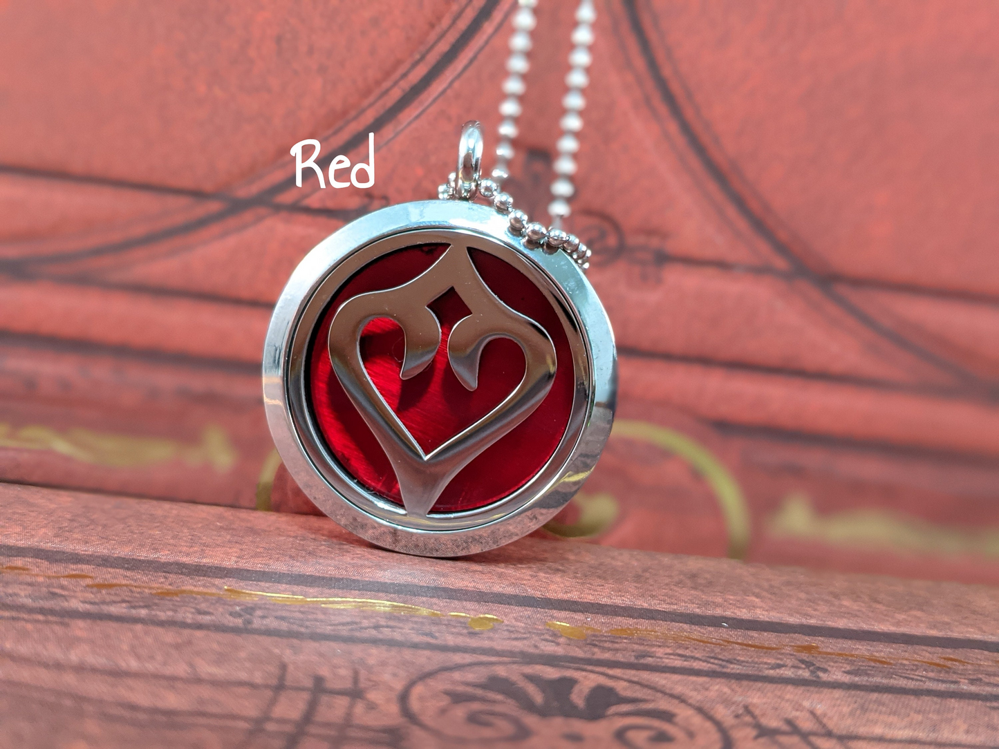 FFXIV Dancer Locket Necklace - Stainless Steel Magnetic Locket w/ Interchangeable Colors - Great Jewelry Gift for Final Fantasy XIV DNC Fans!