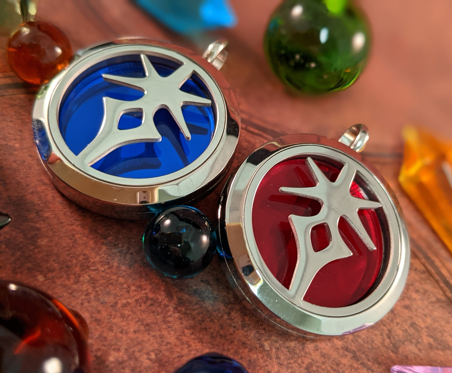 FFXIV Dark Knight Locket Necklace - Stainless Steel Magnetic Locket w/ Interchangeable Colors - Great Jewelry Gift for Final Fantasy XIV DRK Fans!